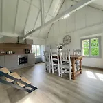 Шале House By Melrose *