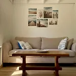 House By Melrose *