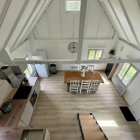 House By Melrose Σαλέ