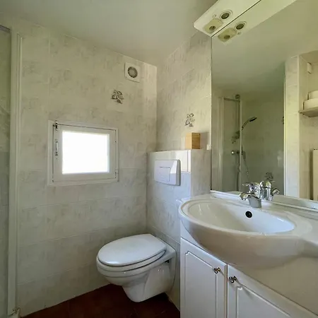 House By Melrose Σαλέ