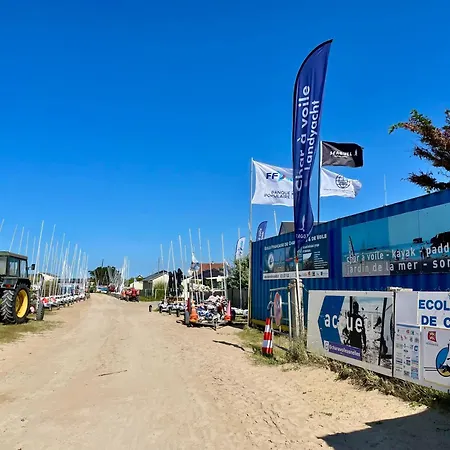 House By Melrose Σαλέ