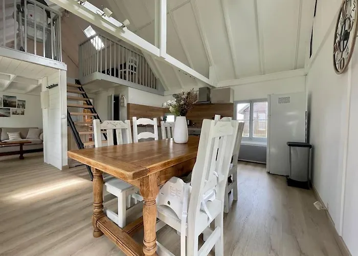 House By Melrose * Asnelles