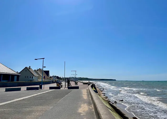 House By Melrose Asnelles